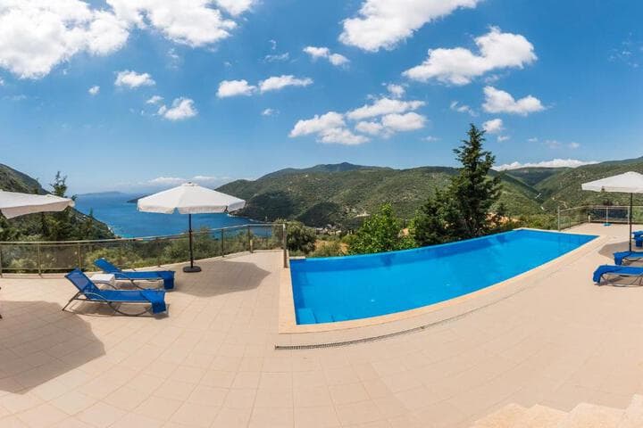 Villa Inna photo 3