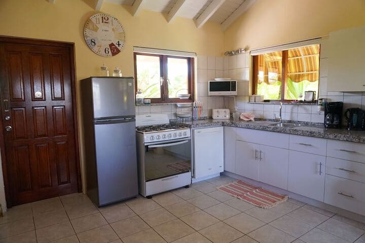 Cariñas Studio Apartments photo 4