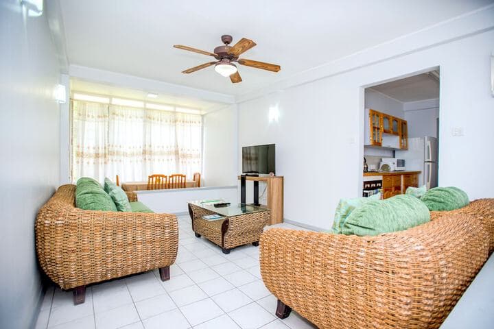 Bougainvillea Apartments photo 1