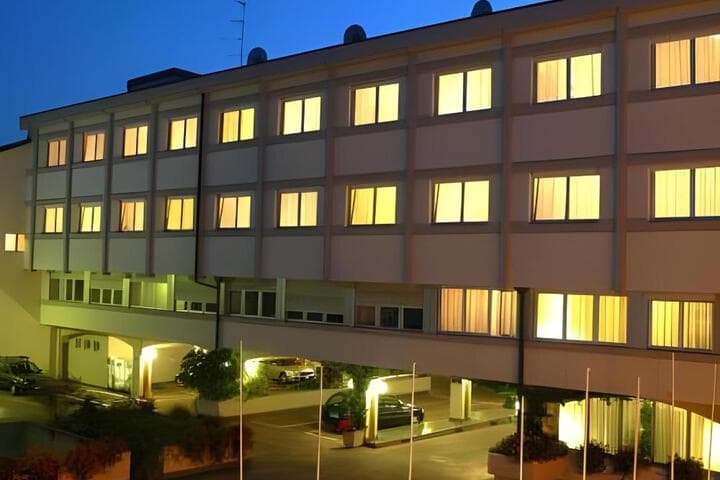 Augustus Hotel photo 4