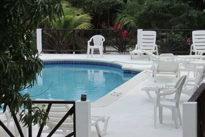 Ocean Wave Villa photo 2