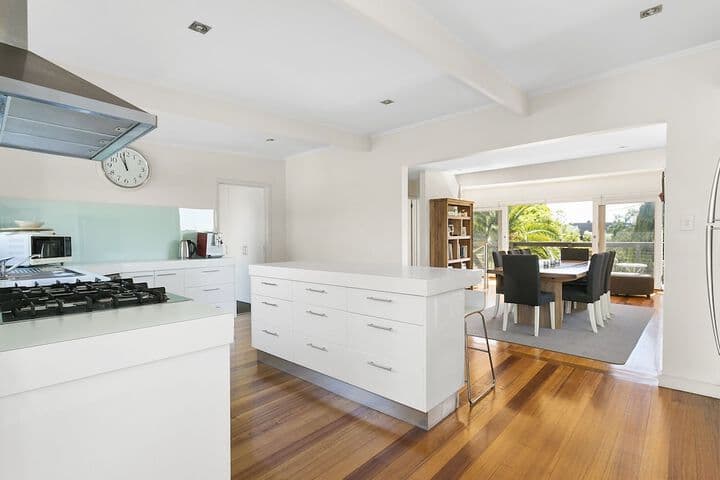 Front Beach House photo 5