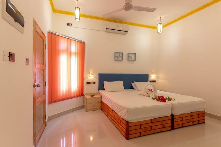 Thulusdhoo Island destination view