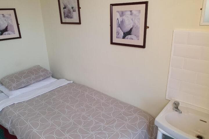Foxhall Village Guest House photo 2