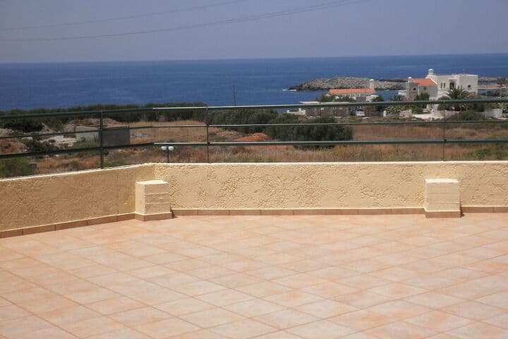 Anthemis Apartment photo 3