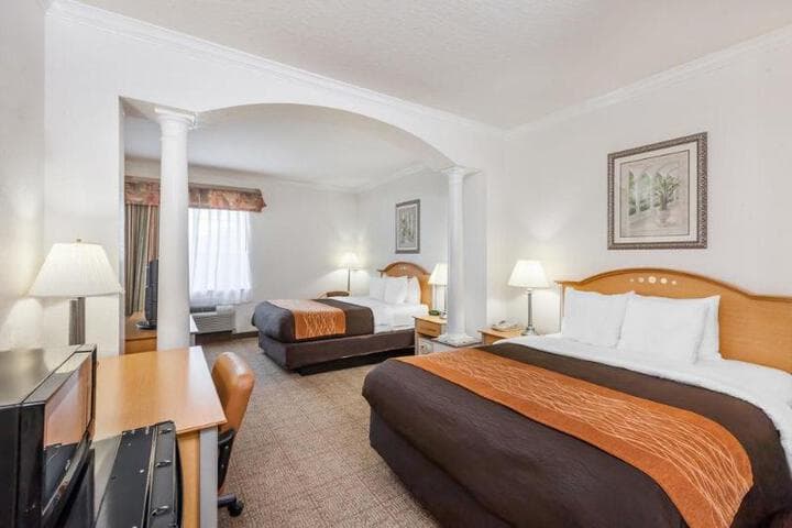 Baymont Inn & Suites Seabrook Kemah photo 2