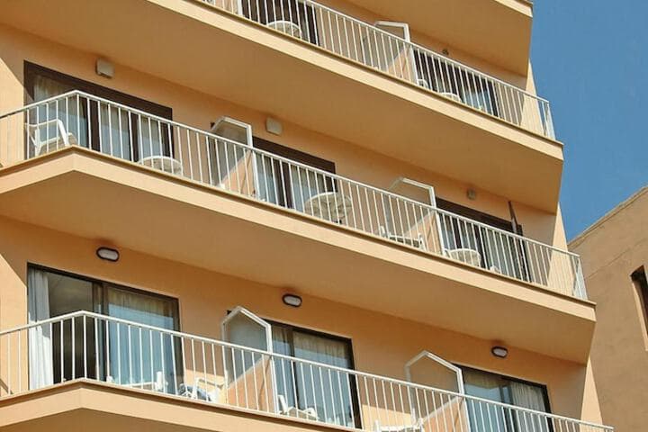 The Hostal Tierramar photo 3