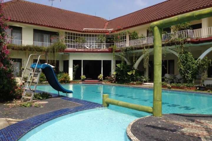 Gadog destination view