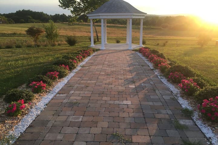 Loudoun Valley Manor photo 3