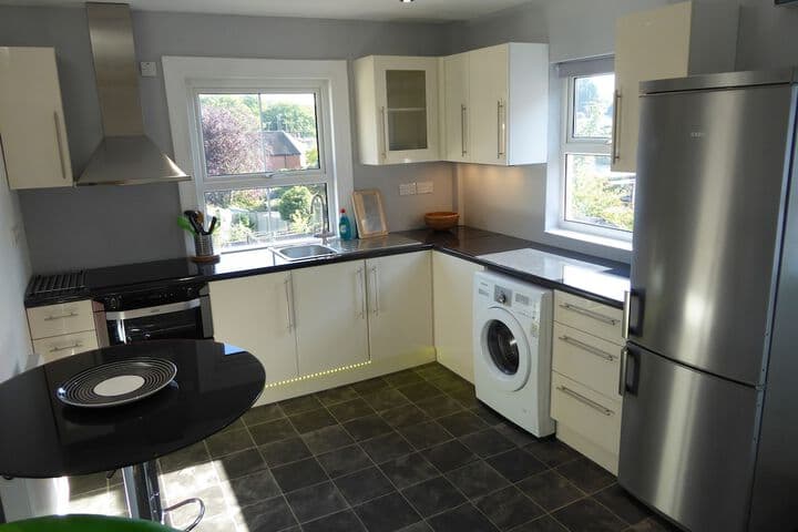 Sunninghill Apartment photo 2