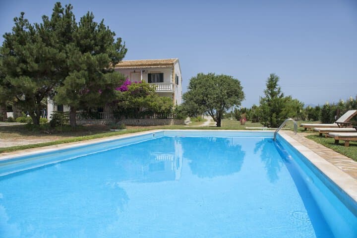 Almiros Beach destination view
