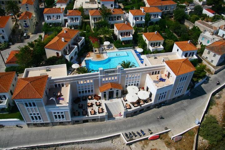 Spetses Lighthouse destination view