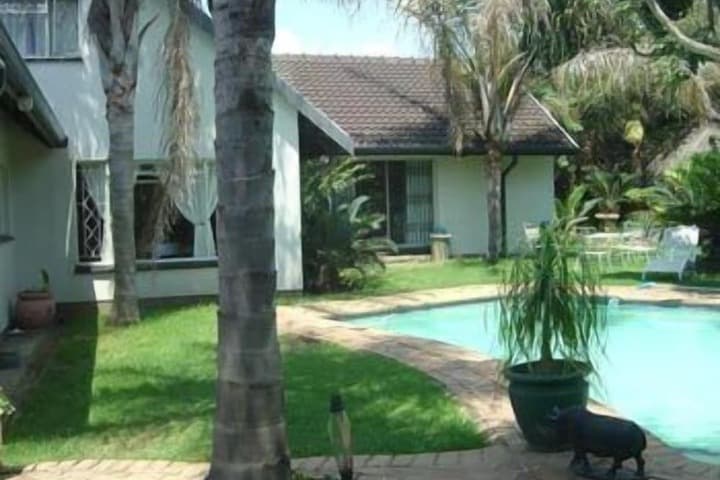 Airport Modjadji Guesthouse photo 5