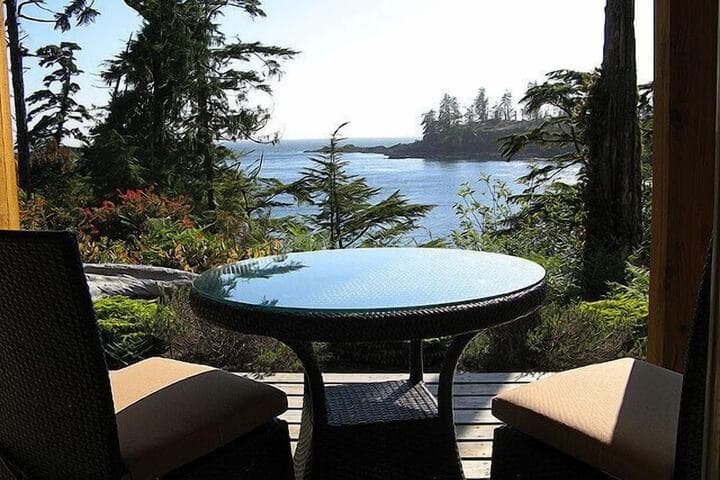 Reef Point Oceanfront B & B photo 3