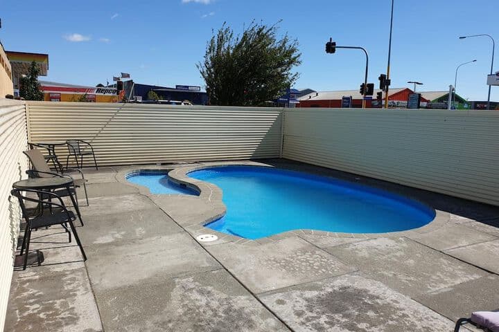 Oxford Court Motel photo 3