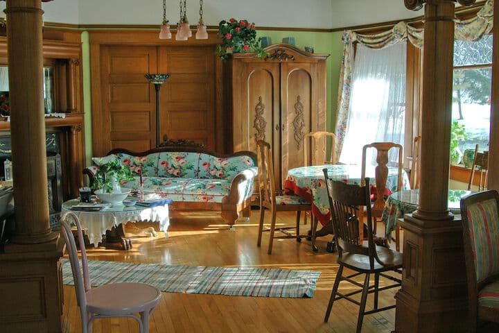 White Lace Inn photo 3