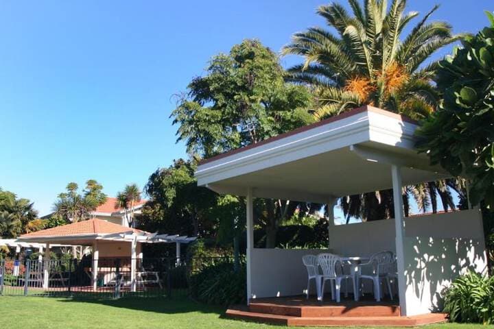 Pacific Palms Resort photo 3