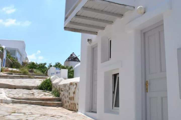 Madres Houses photo 2