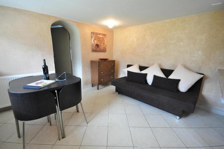 Lakeside Apartment photo 4