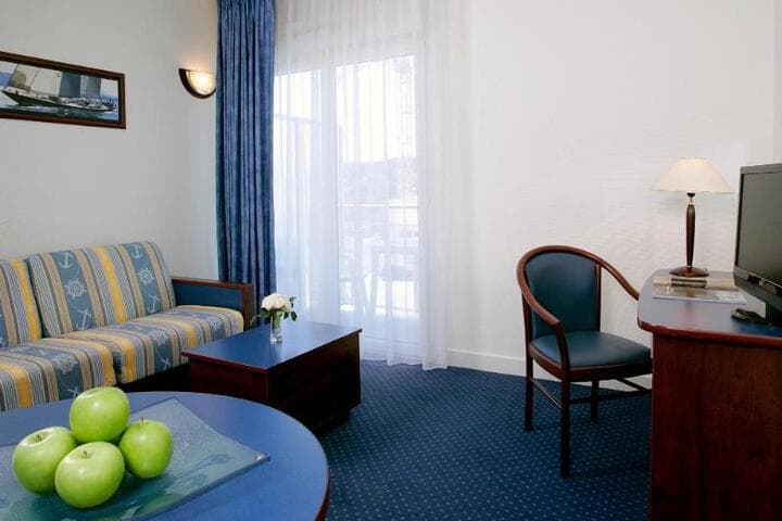 Appart Hotel La Roche Posay Terres de France photo 3