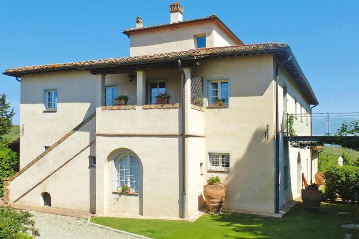 Gambassi Terme destination view