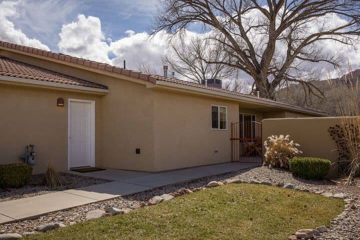 Cottonwoods 347 photo 4