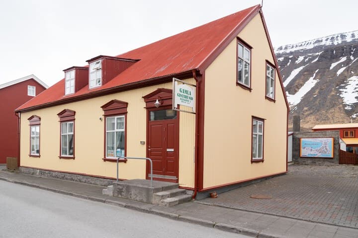 Guesthouse Isafjordur Gamla photo 3