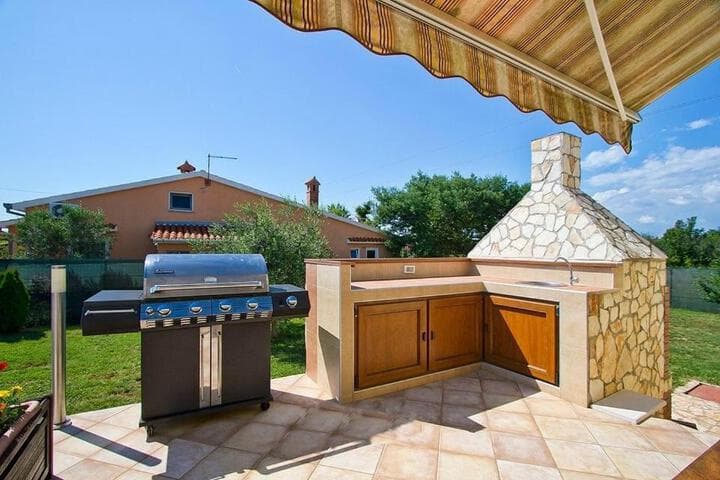 Villa MAGGIE photo 4