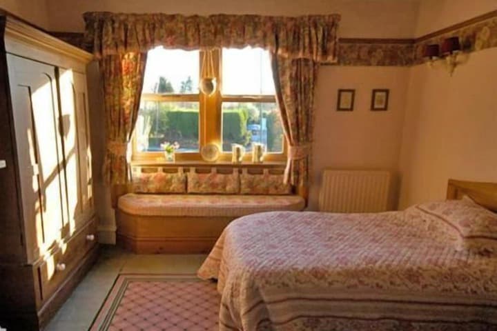Moor End House Bed & Breakfast photo 5
