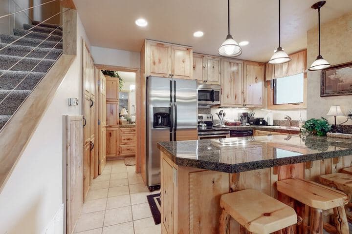 Tamarack Townhomes CoralTree Residence Collection photo 4