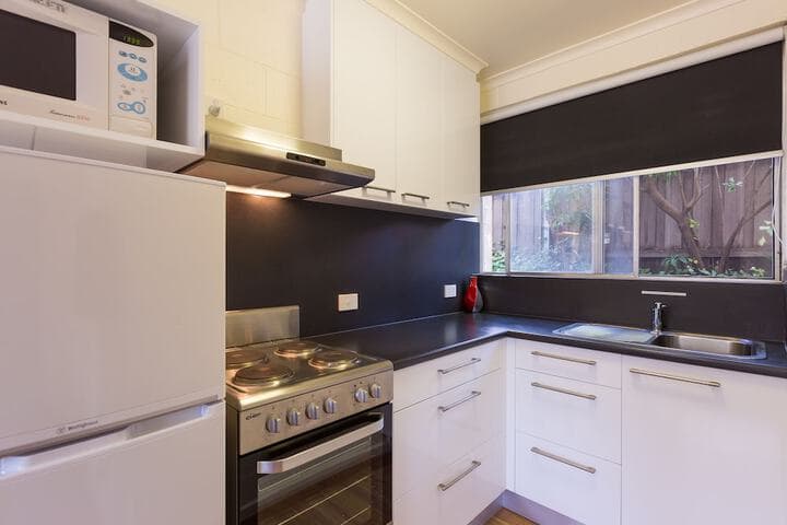 Graham Apartments photo 4