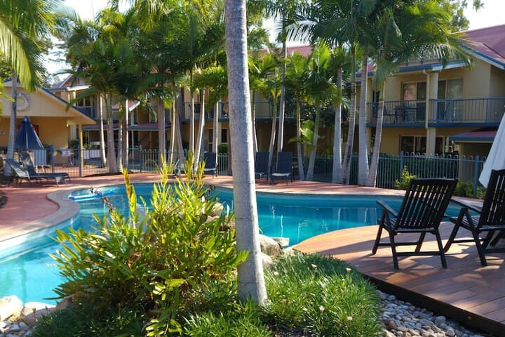 at Beach Court Holiday Villas photo 4