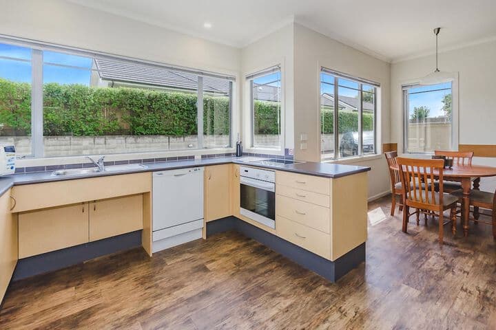 Raumati Sands Resort photo 4
