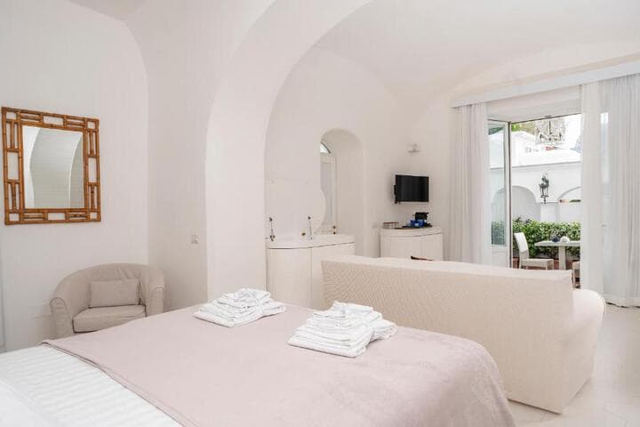 Villa Mariuccia Capri photo 2