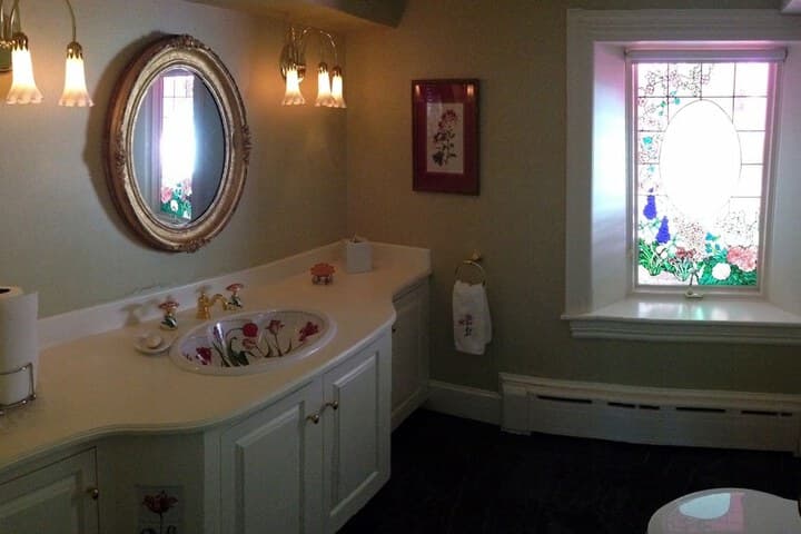 Stone Throw Cottage photo 5