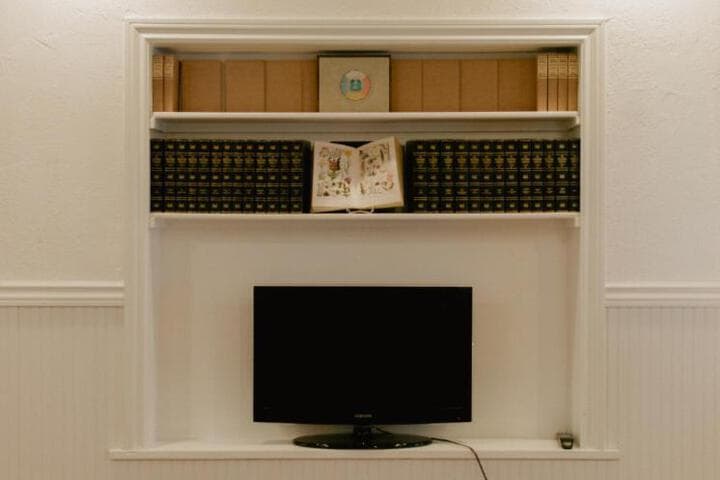 Monroe Inn photo 2