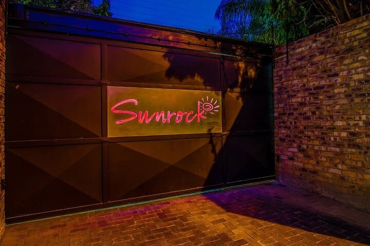 Sunrock Guesthouse photo 2