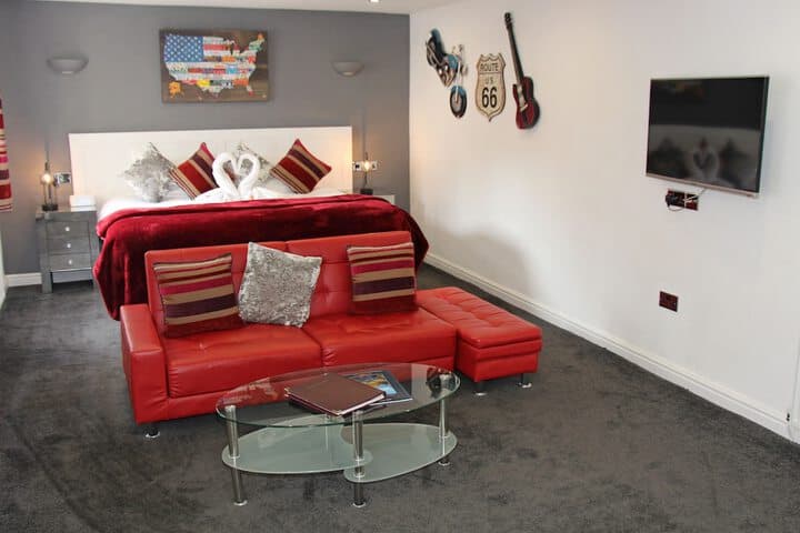 St Johns Lodge (incl off site health club) photo 5