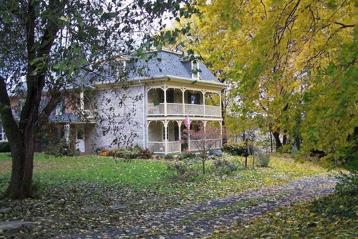Fallen Tree Farm Bed & Breakfast photo 3