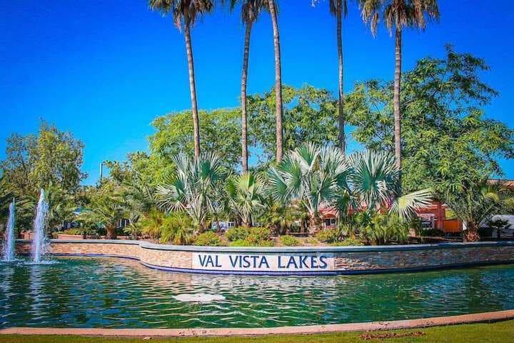 Val Vista Lakes! Gilbert 3BD Beautiful Oasis photo 2