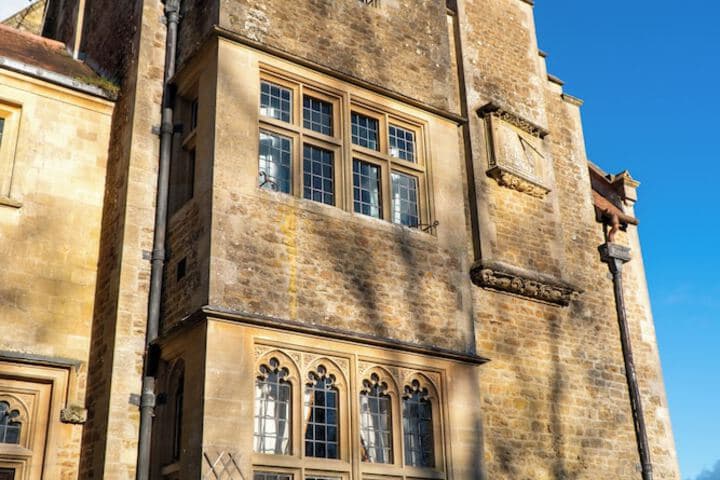 Cleeve House photo 2