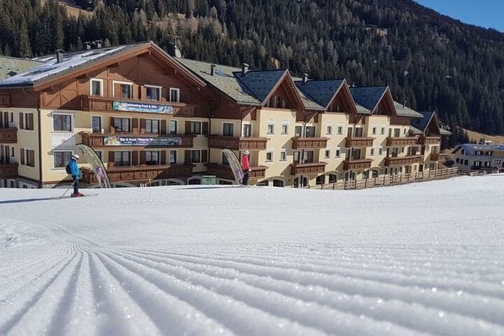 Forni Glacier destination view
