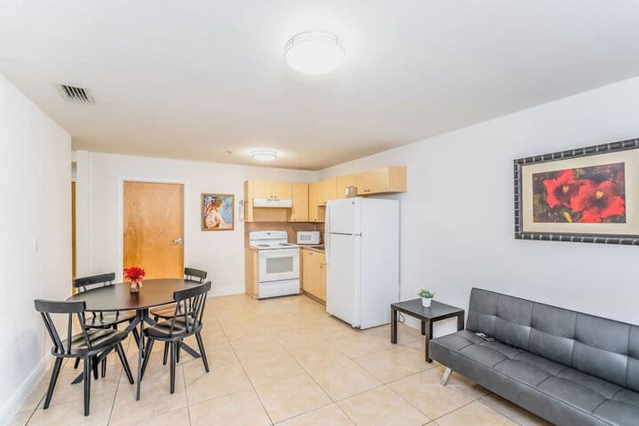 South River Suites photo 3