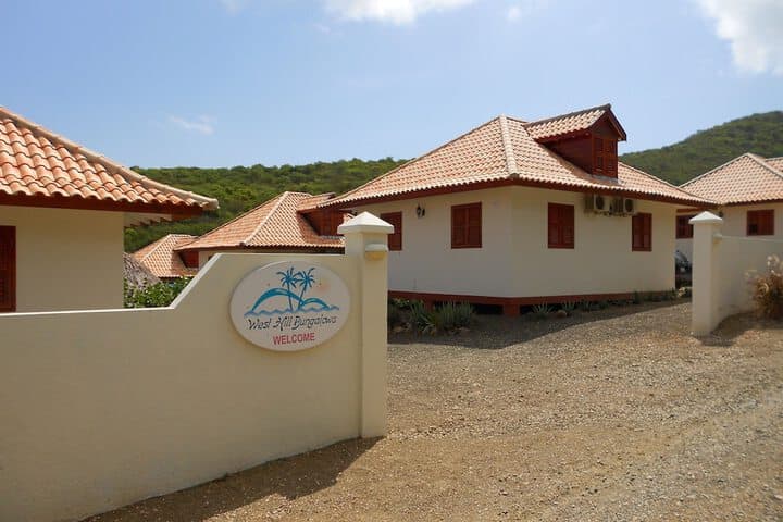 West Hill Bungalows photo 3