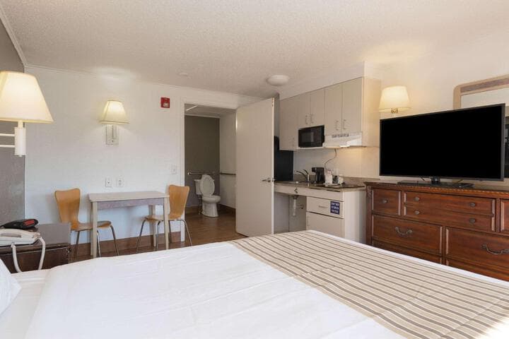 Suburban Extended Stay Hotel Mentor photo 5