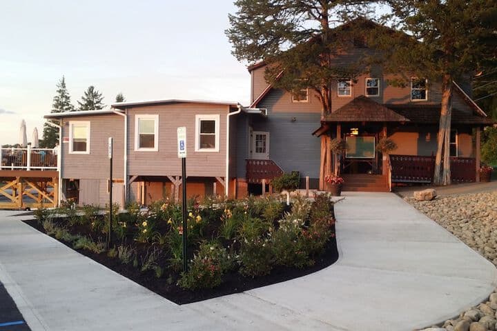 The Nest on Saratoga Lake photo 3