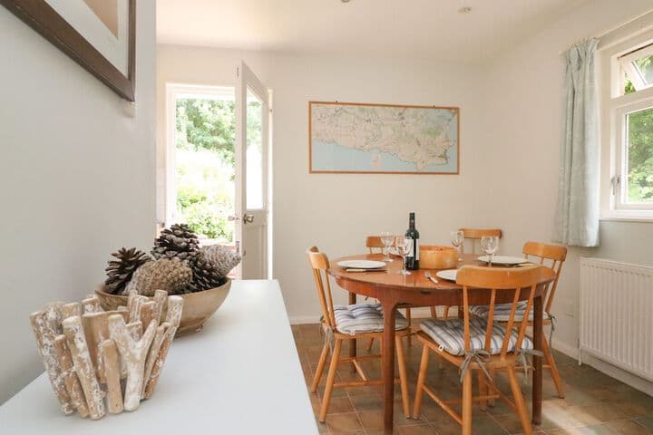 Woodlands Cottage photo 4