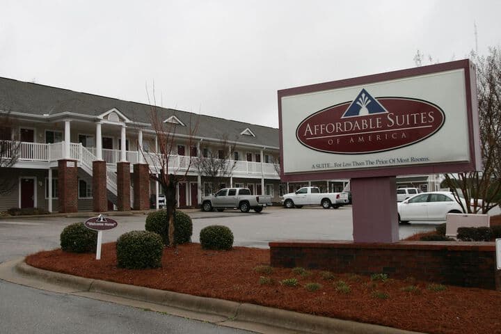Affordable Suites Wilson photo 5