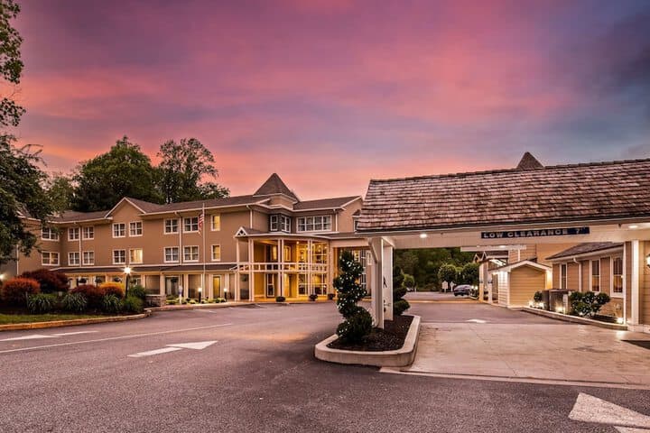 Inn at Mendenhall photo 2