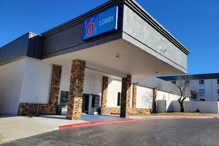 Motel 6 Bartlesville OK photo 2